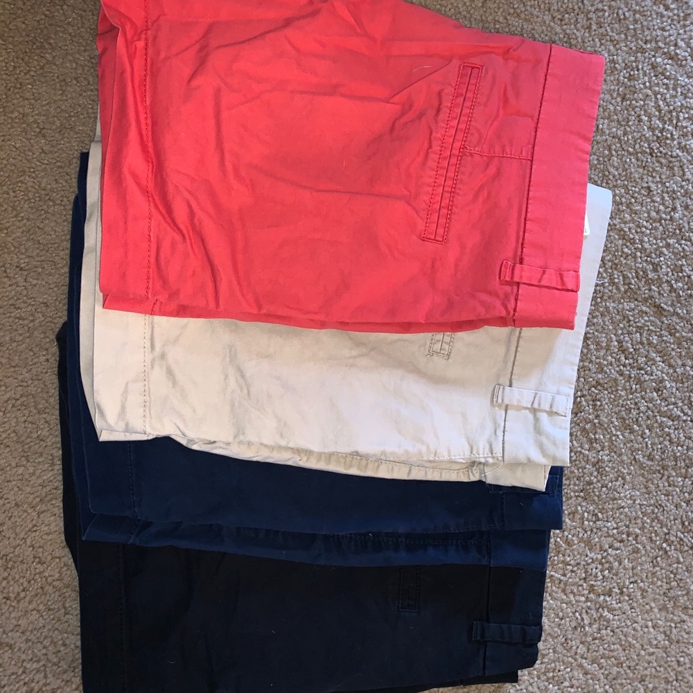 Old Navy size 10s there is four pairs